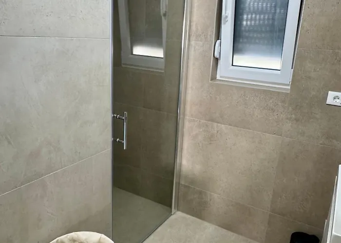 Apartment Nira *